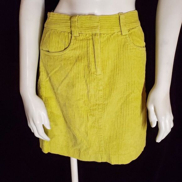Boden Green Corduroy Skirt (2R) - Picture 2 of 5